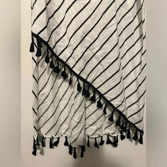 NWT PPLA Dottie Black and White Striped High-Low Top size L - Picture 4 of 10